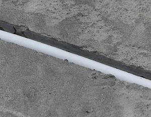 Фото Термостойкий уплотнительный шнур для дорожного полотна и стыков Брит